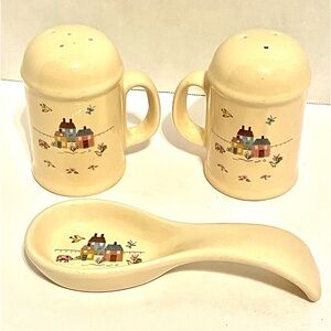 Vintage International Heartland S&P Salt Pepper Shakers And Spoon Rest